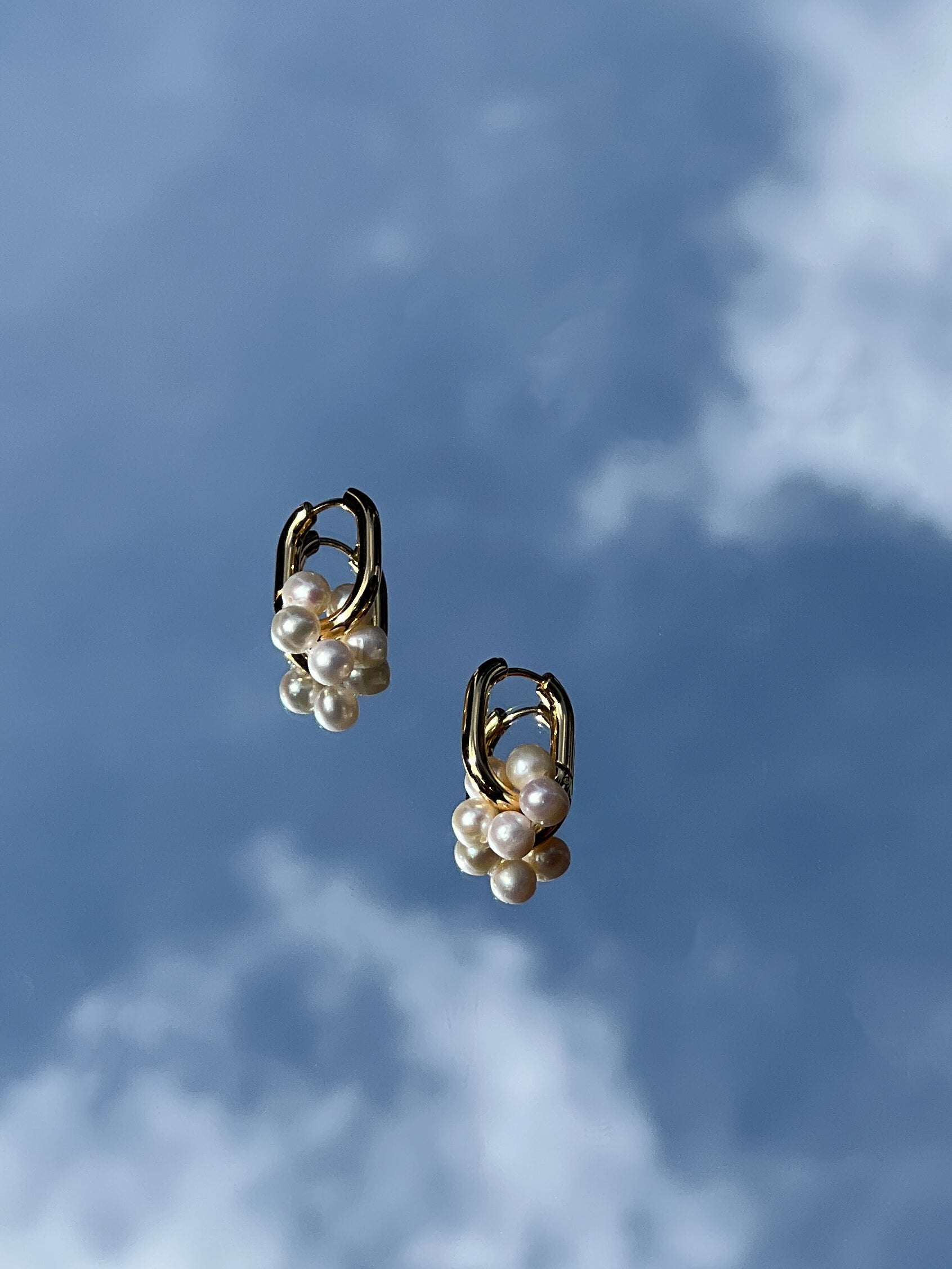 Pearl Fleur Hoops